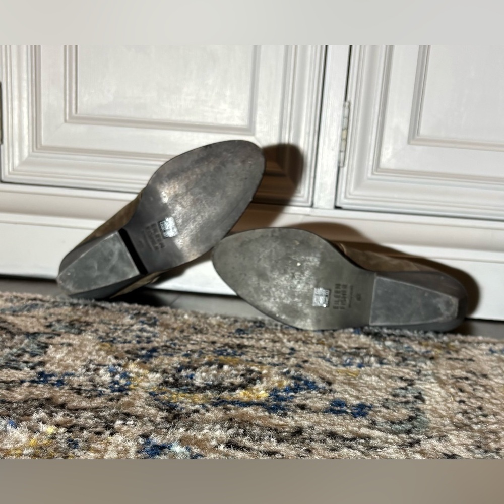 Eileen Fisher Tag Ankle Booties - Picture 4 of 5